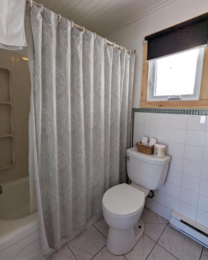 Les Petits Studios Du Bord De L'Eau Saint-Joseph-de-la-Rive Zewnętrze zdjęcie